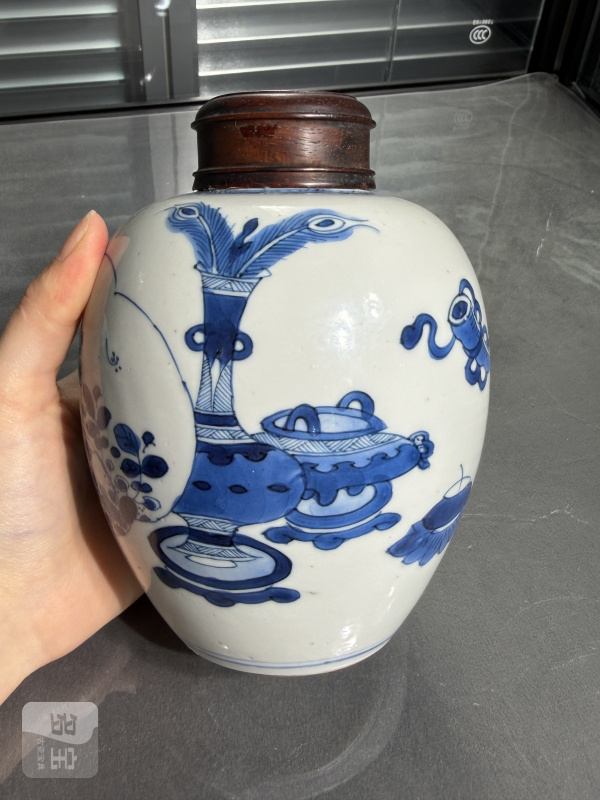 清康熙青花博古瑞兽纹小罐（带木盖） - 图6